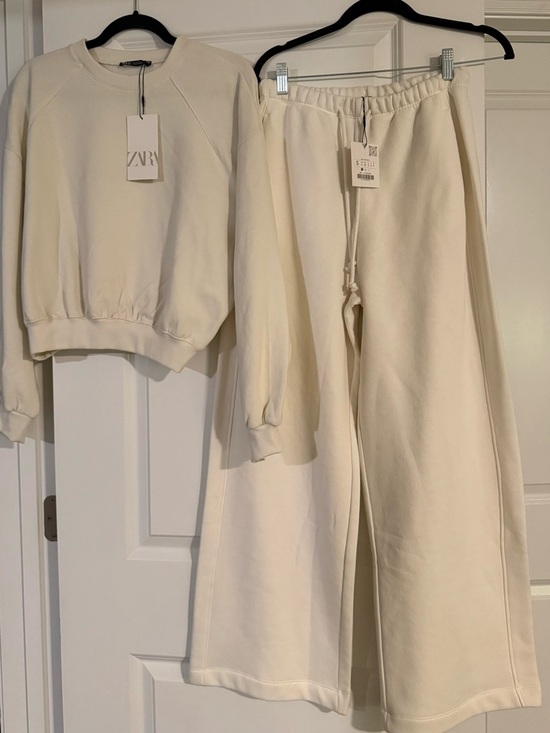 Zara Pants - NWT ZARA Cream Sweatshirt & Wide-Leg Sweatpants Set - Size Small - Oversized